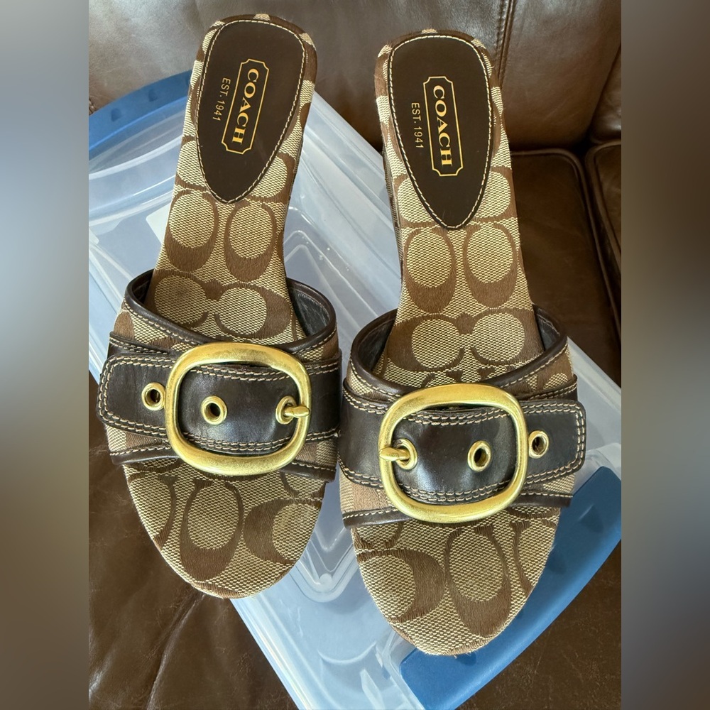 Coach Greta Wedge Sandal Size 8B GREAT near new condition